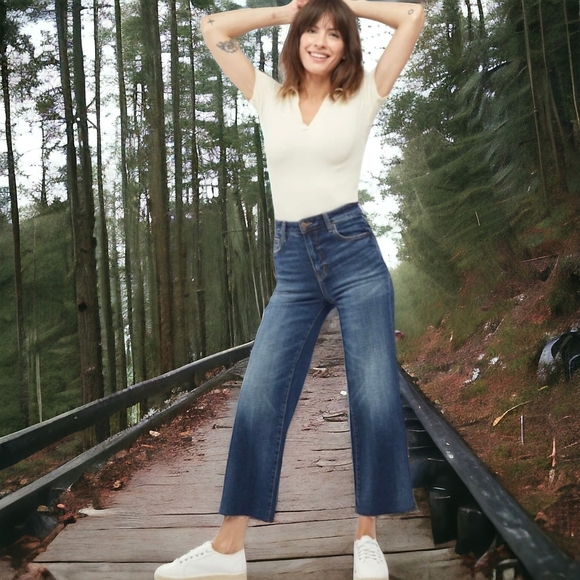 Oliver Logan Denim - Oliver Logan Aberdeen Wide Leg Dark denim crop jeans. New with tags W 29 L 26.5